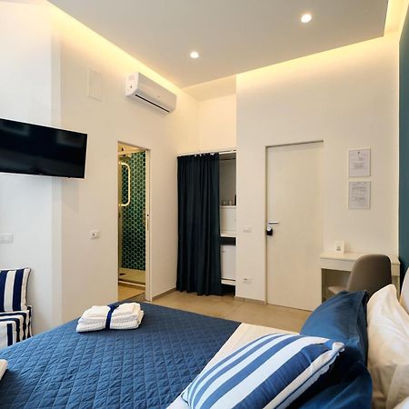 Riflessi Damare Room & Apartment Salerno Exterior photo