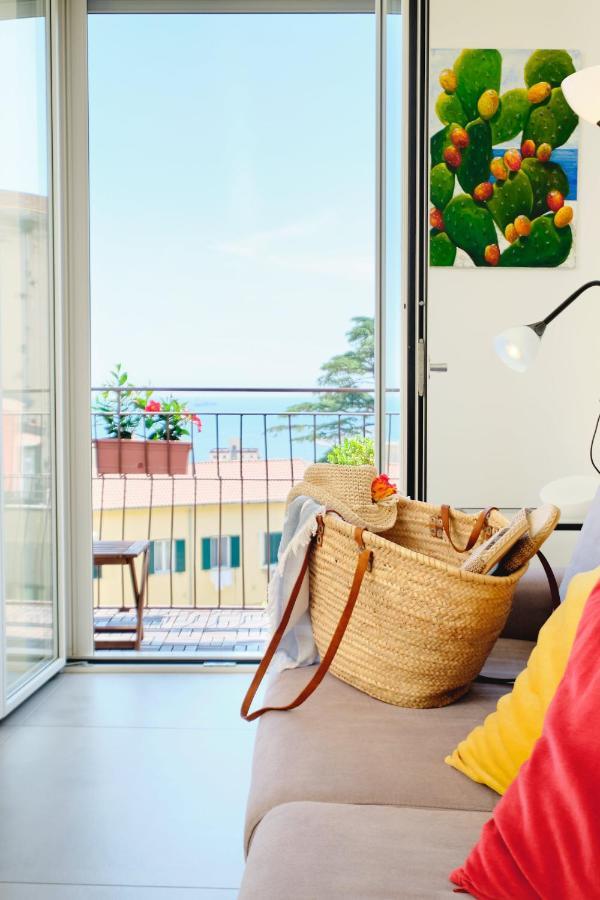 Riflessi Damare Room & Apartment Salerno Exterior photo